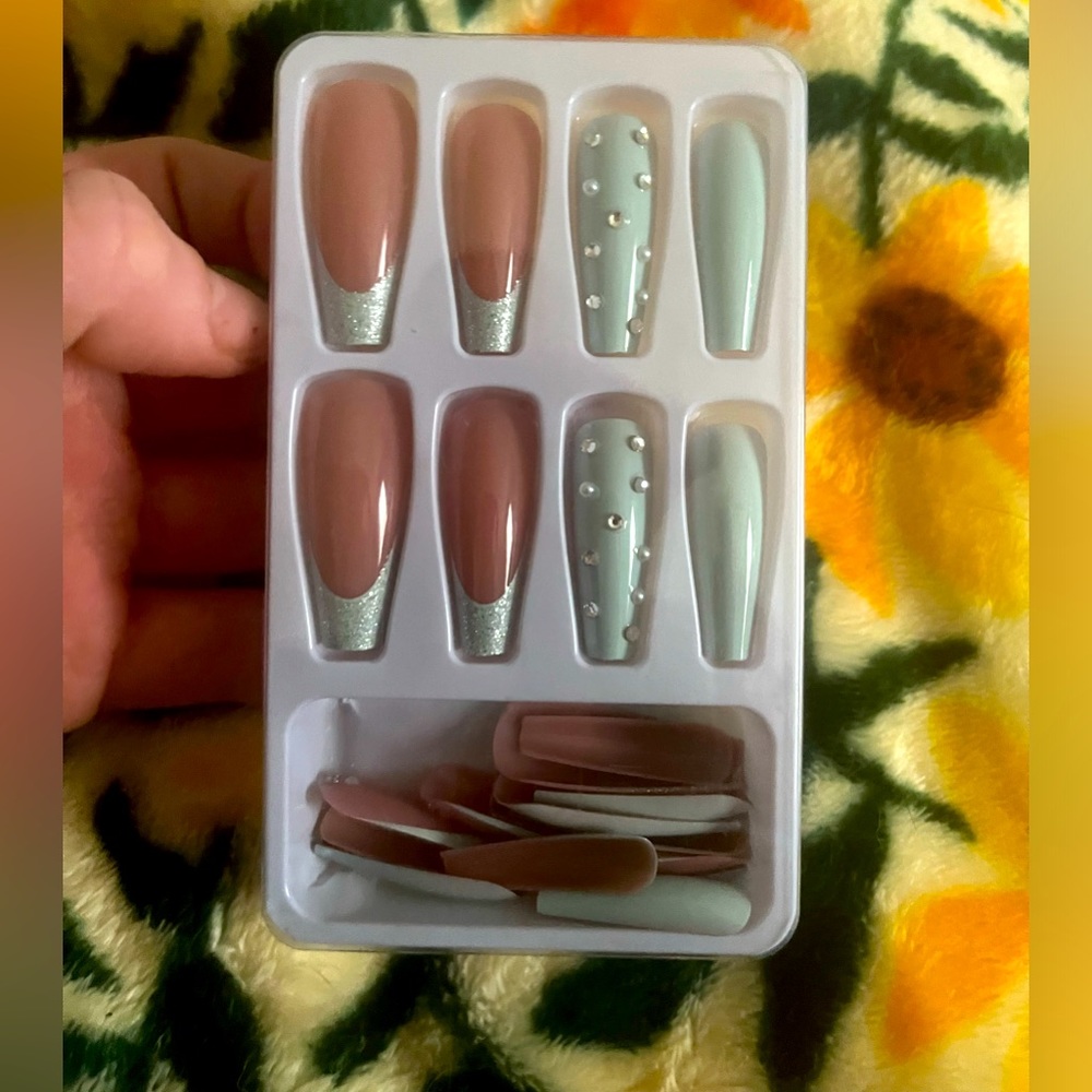 NIB press on nails